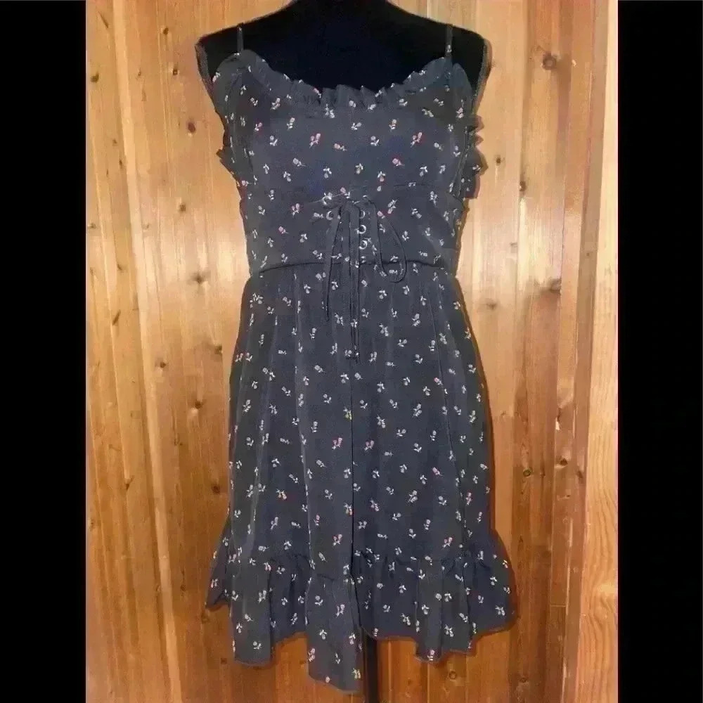 NWT Pretty Little Thing Black Corset Rose Dress Size Womens Size 12